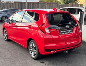 Honda Jazz 1.3i-VTEC Elegance CVT