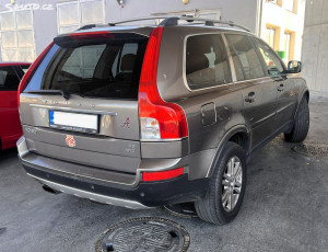 Volvo XC90 2.4 D5 AWD 1.majitel