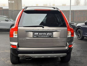 Volvo XC90 2.4 D5 AWD 1.majitel