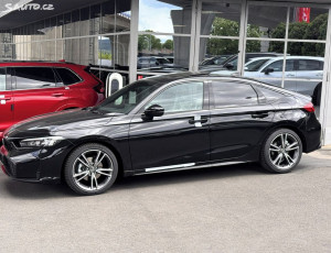 Honda Civic 2.0e:HEV Advance