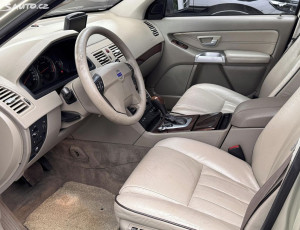 Volvo XC90 4.4 V8