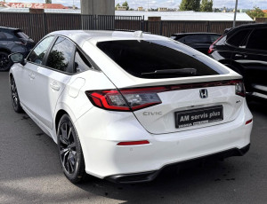 Honda Civic 2.0e:HEV Elegance