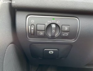 Volvo XC60 2.4 D4 AWD MOMENTUM
